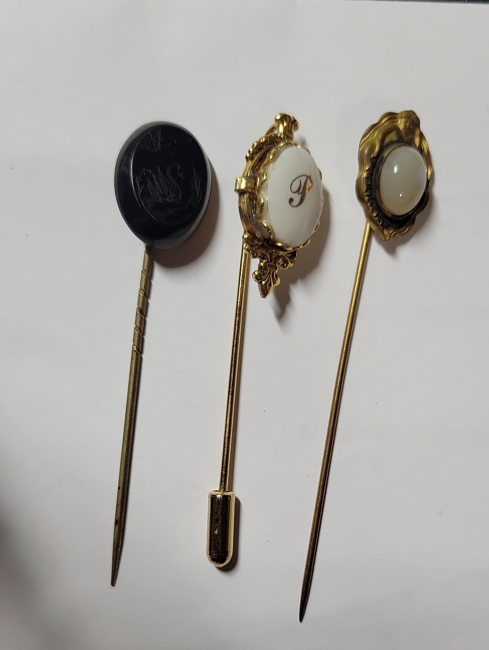 Vintage-Inspired Gold Tones and Black/White Stick Pins Set